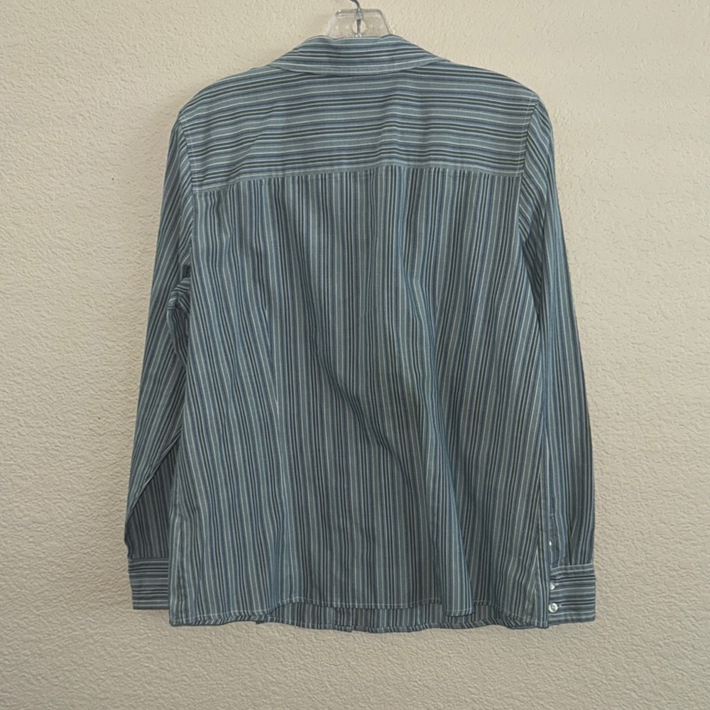 Basic Editions Women’s Green Striped Button Down … - image 3